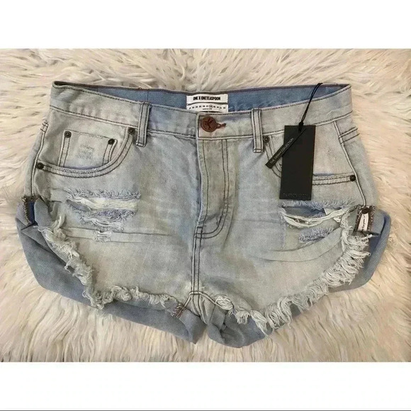 One teaspoon Bandits Short in Hamptons - Picture 4 of 8